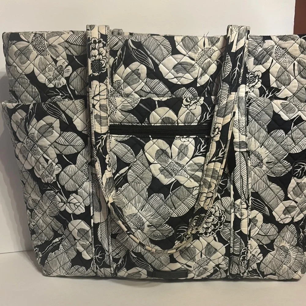 Vera Bradley Black and White Floral Tote and Bundle - Picture 13 of 15